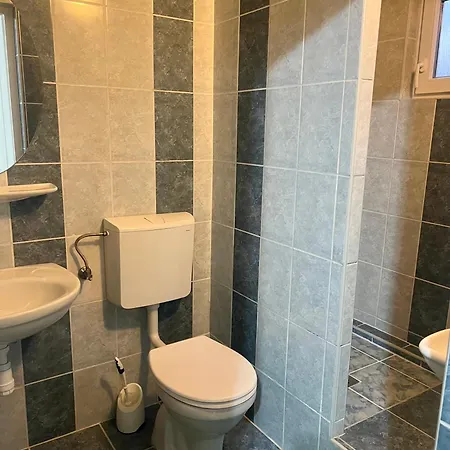Guest house Op-art Etterem Es Panzio Monor