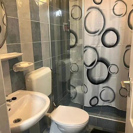 Guest house Op-art Etterem Es Panzio Monor